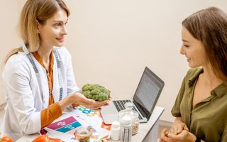 Image for Nutritionist vs dietitian: who should you see in Australia?