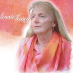 About Leonie Hosey