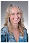 About Louise Scheelings