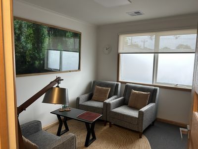 Consulting Room at Hills Consulting Suites
